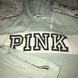 pink vs cropped hoodie!!